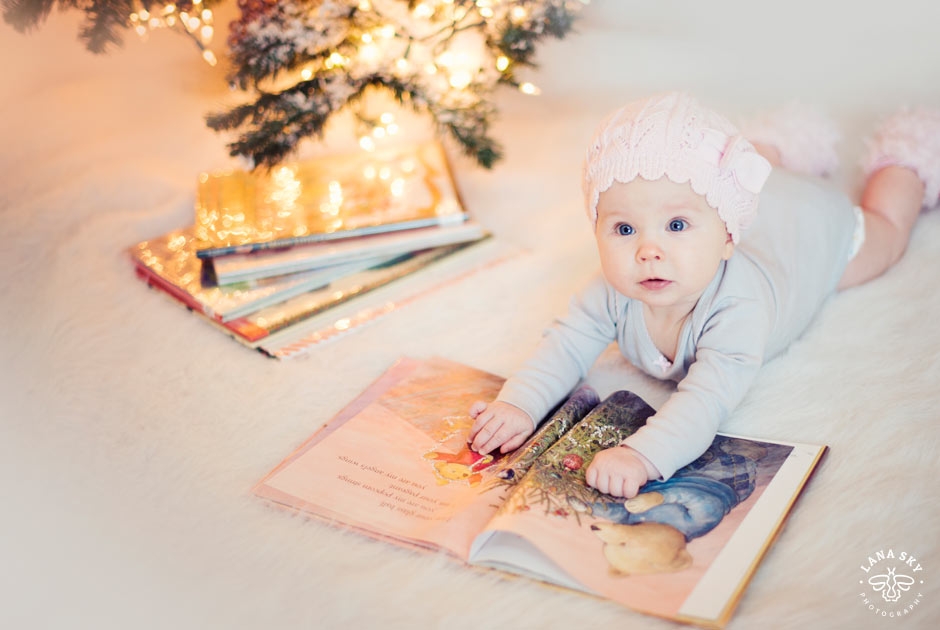 Fun In-Home Lifestyle Family Holiday Session - Seattle Family Photographer