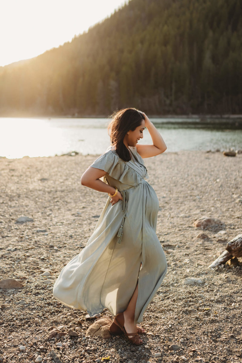 Lady in Pink - Maternity Session - Lana Sky Photography, Sunset Maternity  photo shoot, Seattle Fami…