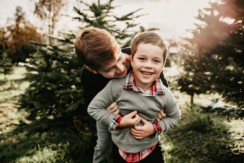 Christmas Photos, siblings, Christmas pajamas, Holidays Gretchen Noelle  Photography | Christmas family photos, Christmas photoshoot kids, Sister  christmas