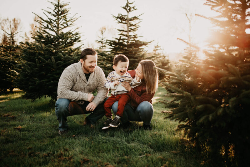 45 Best Family Christmas Card Photo Ideas, According to an Expert