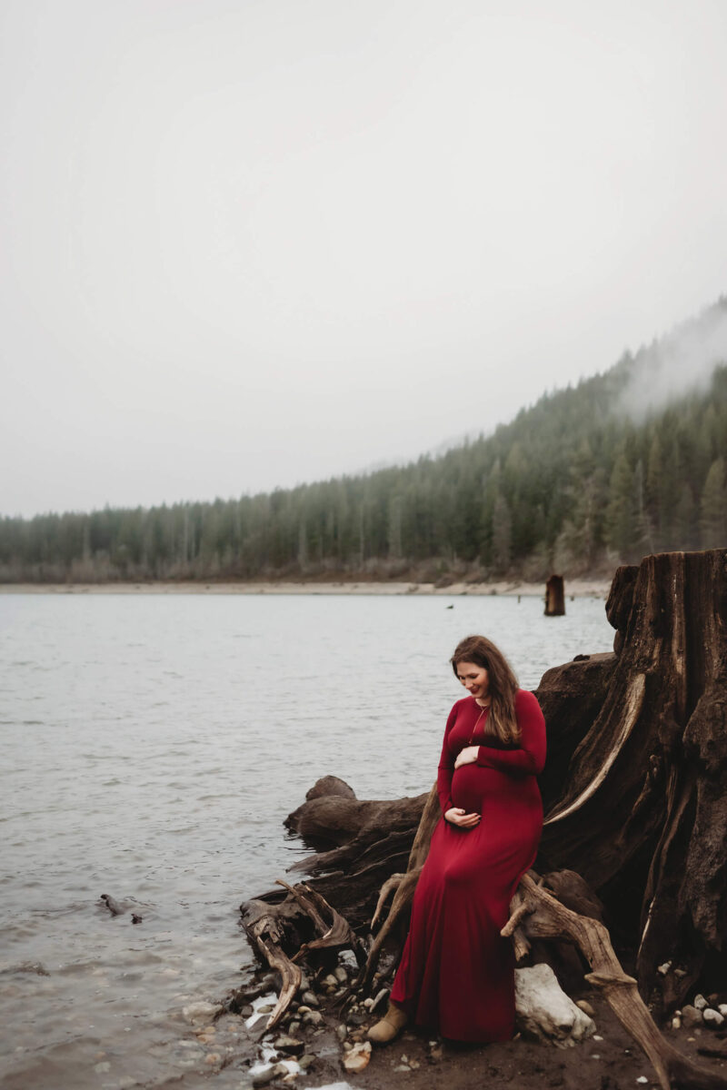 5 Tips for a Great Winter Maternity Session in the Seacoast